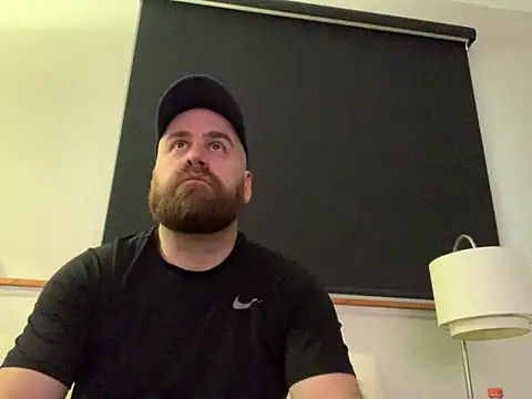 Snapshot of themountainbearmx chatting on May 2026 12:29:01 AM themountainbearmx online show from May 2026 12:29:01 AM