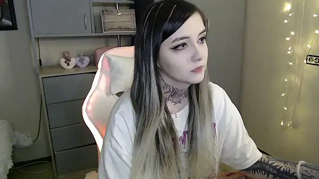 Rin Tozier online show from March 2026 01:10:01 AM