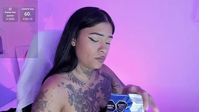 Snapshot of Aisha_Haddad chatting on February 2026 02:35:01 PM Aisha Haddad online show from February 2026 02:35:01 PM