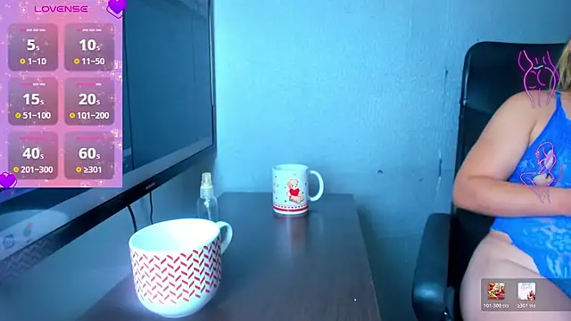 Jhoselinee online show from March 2026 07:21:02 PM