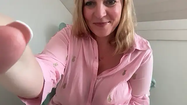 Busenwunder1280 online show from March 2026 03:56:01 PM