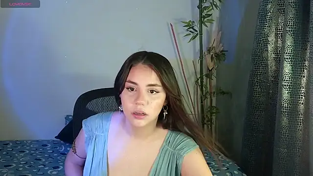 Scarlett Laurent online show from February 2026 01:21:01 PM