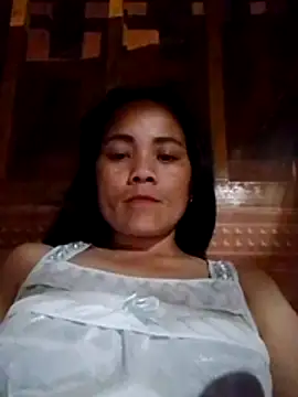 molly-xx online show from April 2026 01:33:02 PM