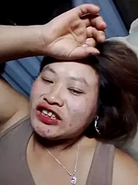 bany-lee online show from April 2026 01:05:02 PM