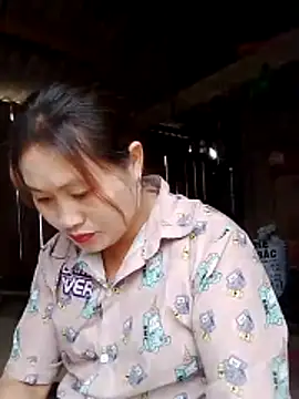 bany-lee online show from April 2026 02:14:01 AM