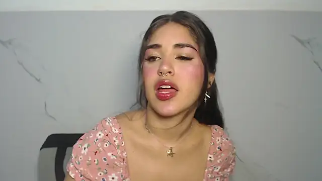 Snapshot of melodyphillips_2_ chatting on May 2026 07:36:02 AM melodyphillips 2 online show from May 2026 07:36:02 AM