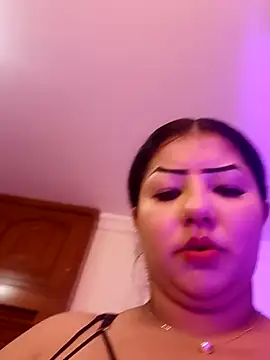 Snapshot of MadelynSmit_ chatting on February 2026 11:10:01 AM MadelynSmit online show from February 2026 11:10:01 AM