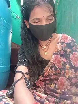 Snapshot of Desi_Couple_P chatting on June 2026 01:30:02 AM Desi Couple P online show from June 2026 01:30:02 AM