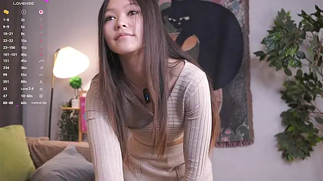 JanelBitther online show from April 2026 08:14:01 PM