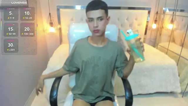 alexking 2 online show from March 2026 05:48:02 PM