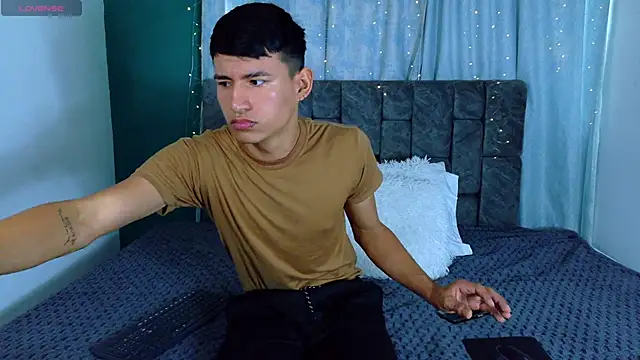 NicolasTorrez online show from February 2026 08:16:01 PM