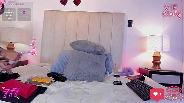 MissMilf  online show from March 2026 07:57:02 PM