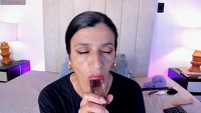 MissMilf  online show from April 2026 01:42:02 AM