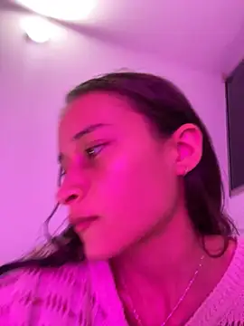 Snapshot of candy_deluxe chatting on June 2026 02:12:01 AM candy deluxe online show from June 2026 02:12:01 AM