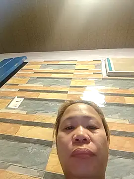 squirtshantal online show from February 2026 10:19:01 PM