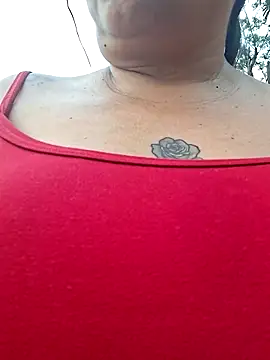 Juli Powl online show from February 2026 12:12:01 PM