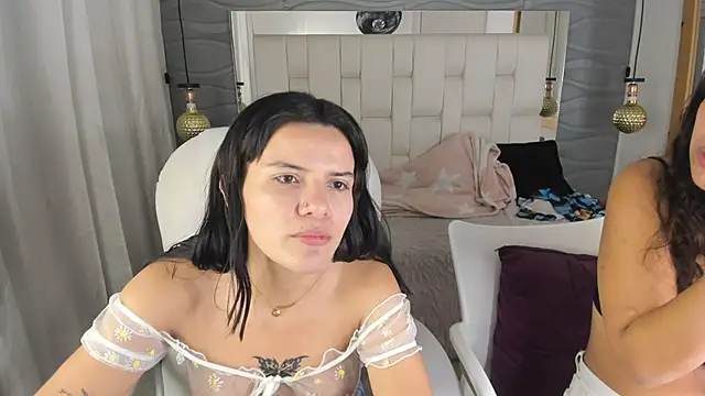 Veyra sereny online show from February 2026 10:42:01 PM