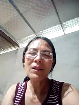 Snapshot of toyo_668 chatting on June 2026 10:18:02 AM toyo 668 online show from June 2026 10:18:02 AM