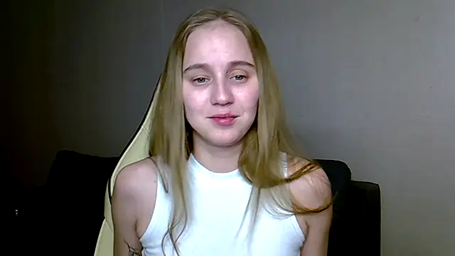 christimontero online show from March 2026 07:20:02 PM