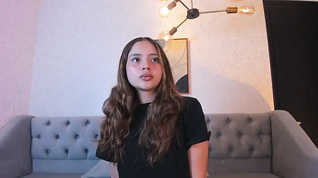 MAGIC EMMA  online show from May 2026 02:52:01 AM