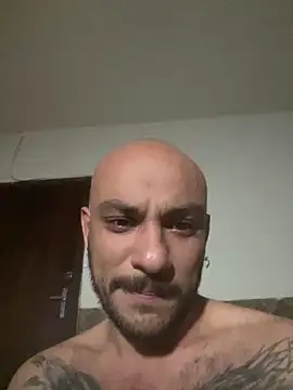iosephesss online show from May 2026 11:43:02 PM
