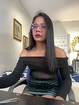 camillejoson online show from April 2026 12:32:01 AM