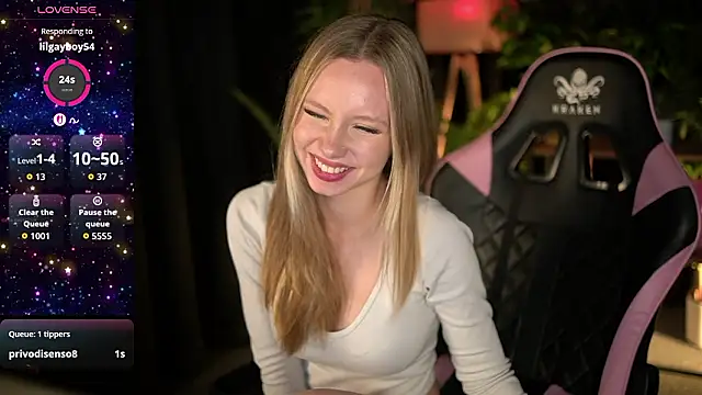 SweetDaisy me online show from March 2026 03:41:01 PM