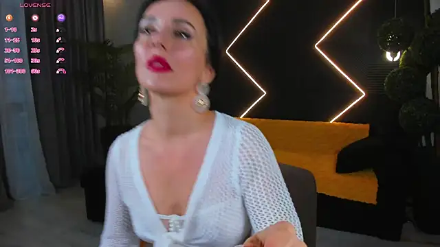 Shanita moon online show from July 2026 04:20:02 PM