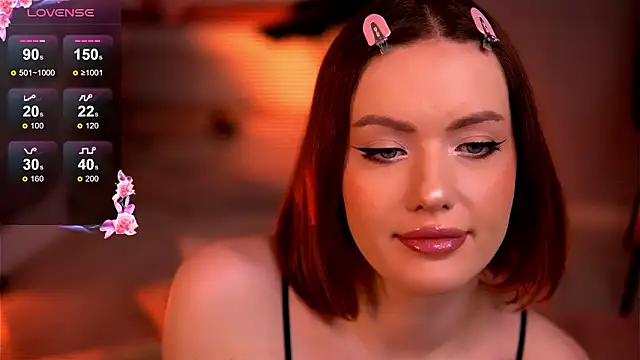 CrystalMo0n online show from March 2026 07:54:01 PM