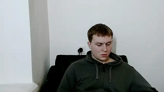 Snapshot of MrHeat_ chatting on February 2026 07:56:02 PM MrHeat online show from February 2026 07:56:02 PM