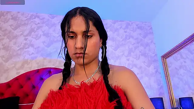 Isabell  26 online show from April 2026 07:58:01 PM