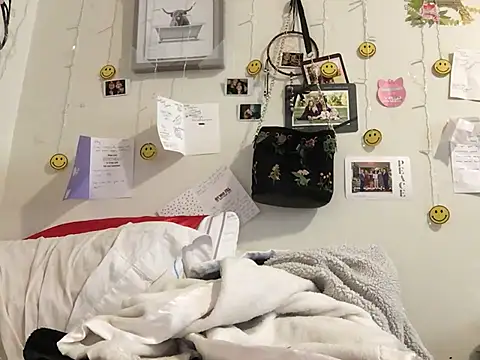 Girlnextdoor242 online show from February 2026 04:13:01 PM