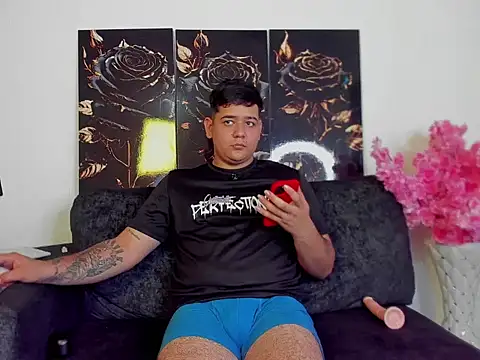 Snapshot of winy_hot chatting on February 2026 08:20:02 PM winy hot online show from February 2026 08:20:02 PM