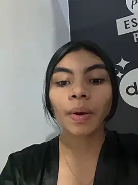 eimmy  skinny online show from May 2026 01:02:04 AM