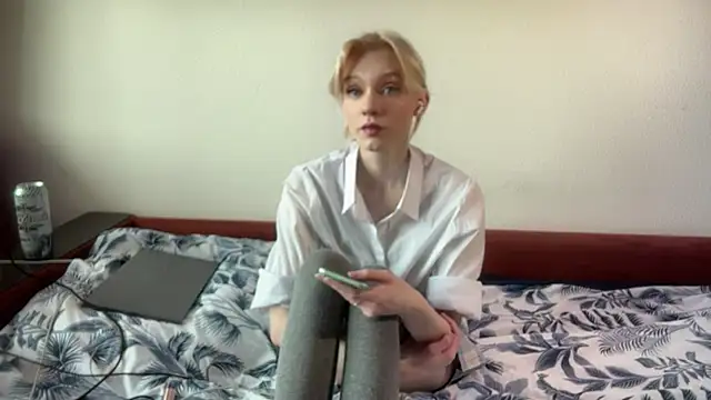 Snapshot of HirokoMassengills chatting on February 2026 05:08:02 AM HirokoMassengills online show from February 2026 05:08:02 AM