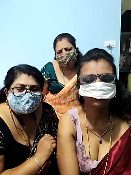 Kannadasexywifes online show from April 2026 12:54:02 AM