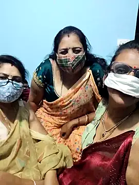 Kannadasexywifes online show from April 2026 12:59:01 PM