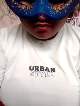 shanaya-baby77 online show from February 2026 03:58:01 AM