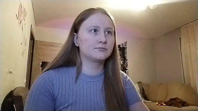 AnikaLipps online show from April 2026 07:03:01 PM