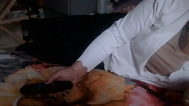 luanahot1 online show from March 2026 11:23:01 AM