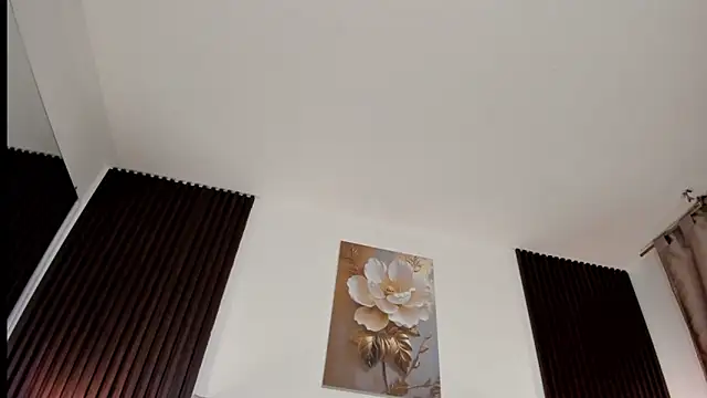 Snapshot of _MiLa_Dyva chatting on May 2026 04:04:02 PM MiLa Dyva online show from May 2026 04:04:02 PM