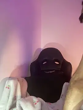 baileyadamms online show from April 2026 06:30:01 PM