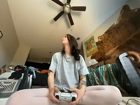 ash10alex online show from April 2026 06:43:01 PM