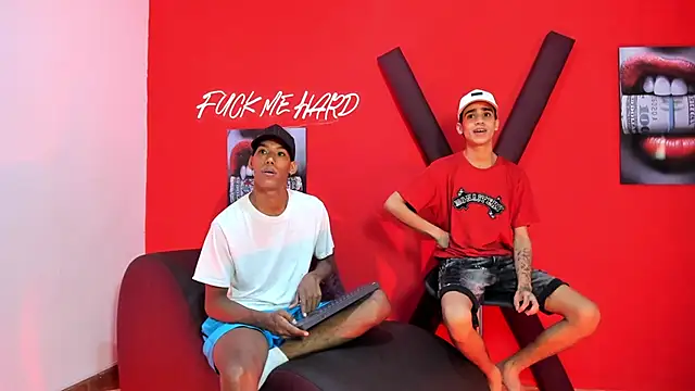 GREEN BOYS online show from February 2026 07:27:02 AM