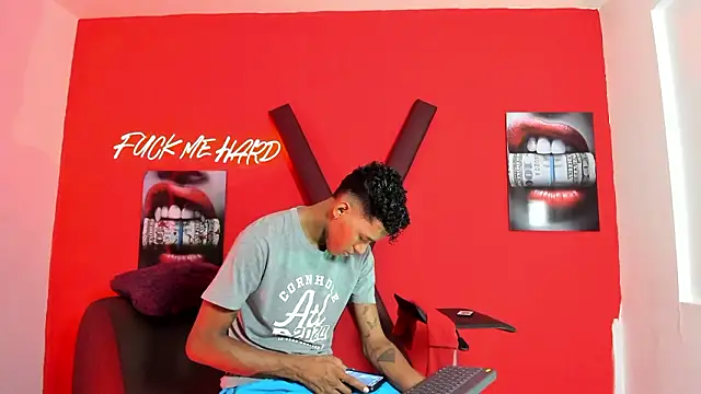 GREEN BOYS online show from February 2026 07:31:01 AM