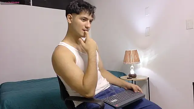 Kael Switch online show from February 2026 01:25:02 AM