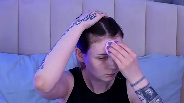 Snapshot of AlyssFrost chatting on July 2026 02:09:02 AM AlyssFrost online show from July 2026 02:09:02 AM