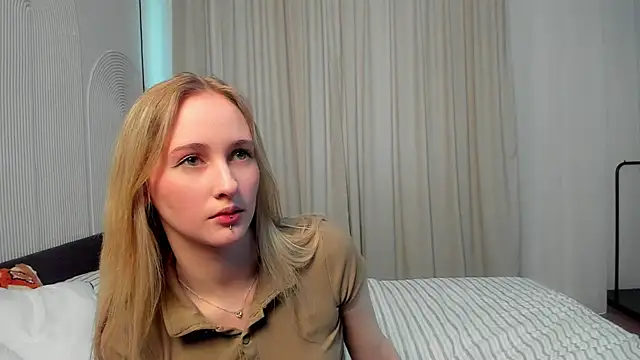 TraceeRebollar online show from March 2026 12:33:02 PM