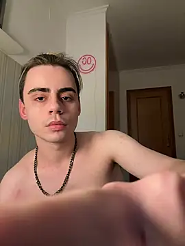 YourFavouriteTwink online show from February 2026 10:39:02 PM