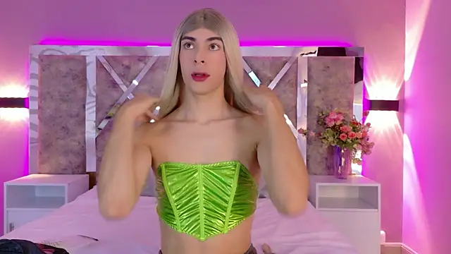 PerlaRogerss  online show from July 2026 10:44:01 AM
